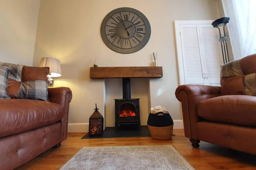 Smart & Stylish Holiday Apartment In The City Centre Инвернесс Экстерьер фото