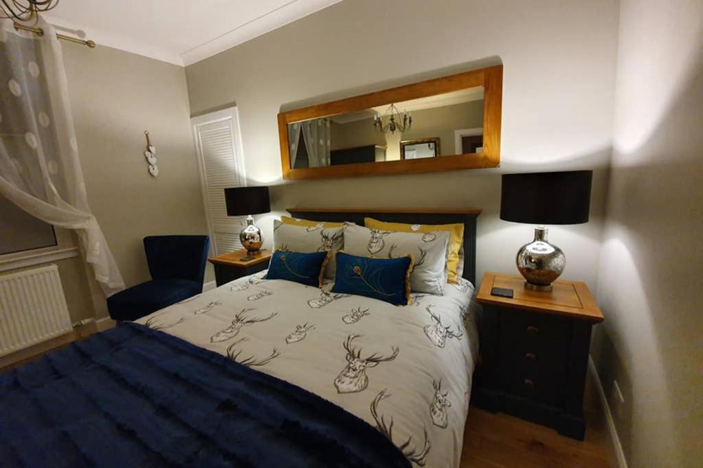 Smart & Stylish Holiday Apartment In The City Centre Инвернесс Экстерьер фото