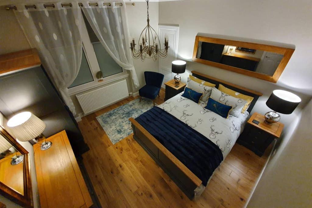 Smart & Stylish Holiday Apartment In The City Centre Инвернесс Экстерьер фото