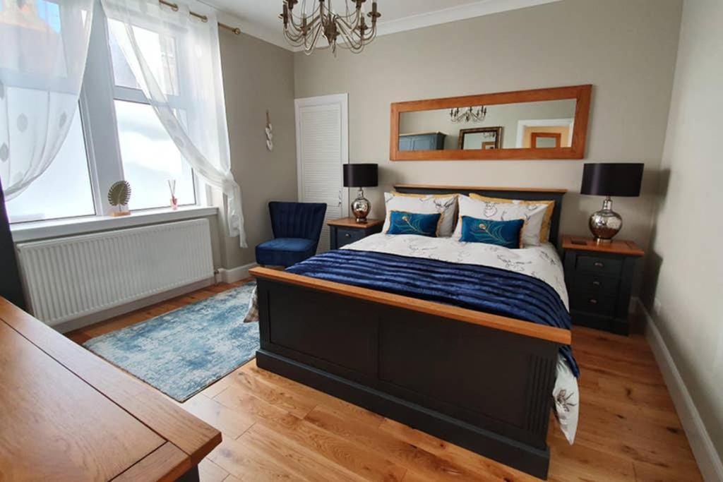 Smart & Stylish Holiday Apartment In The City Centre Инвернесс Экстерьер фото